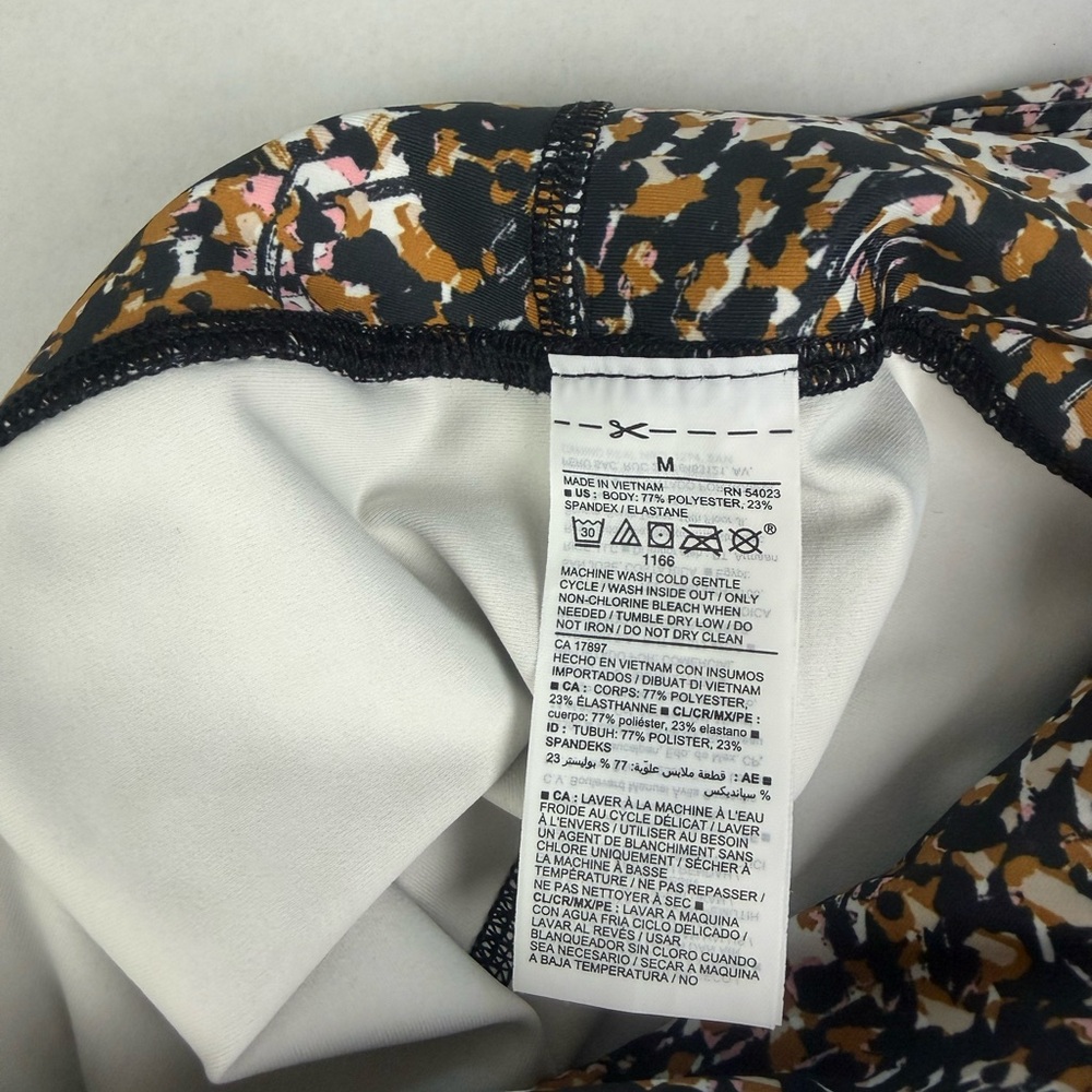 Old Navy Active Set Medium Sports Bra + Biker Shorts Printed Workout Gym - Picture 12 of 15